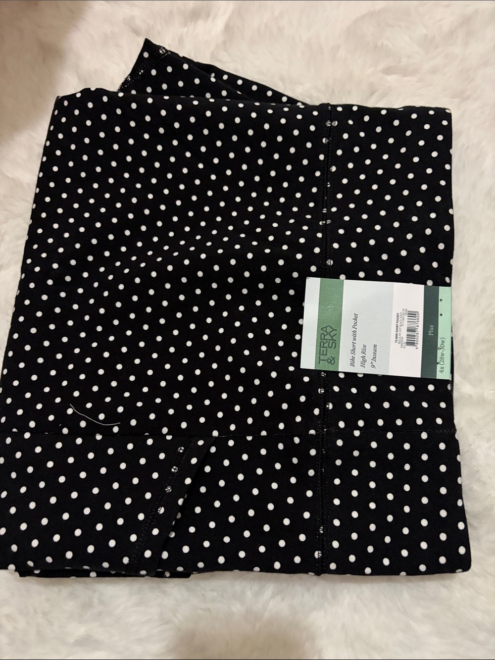 Terra & Sky Black Polka Dot Shorts 🩳